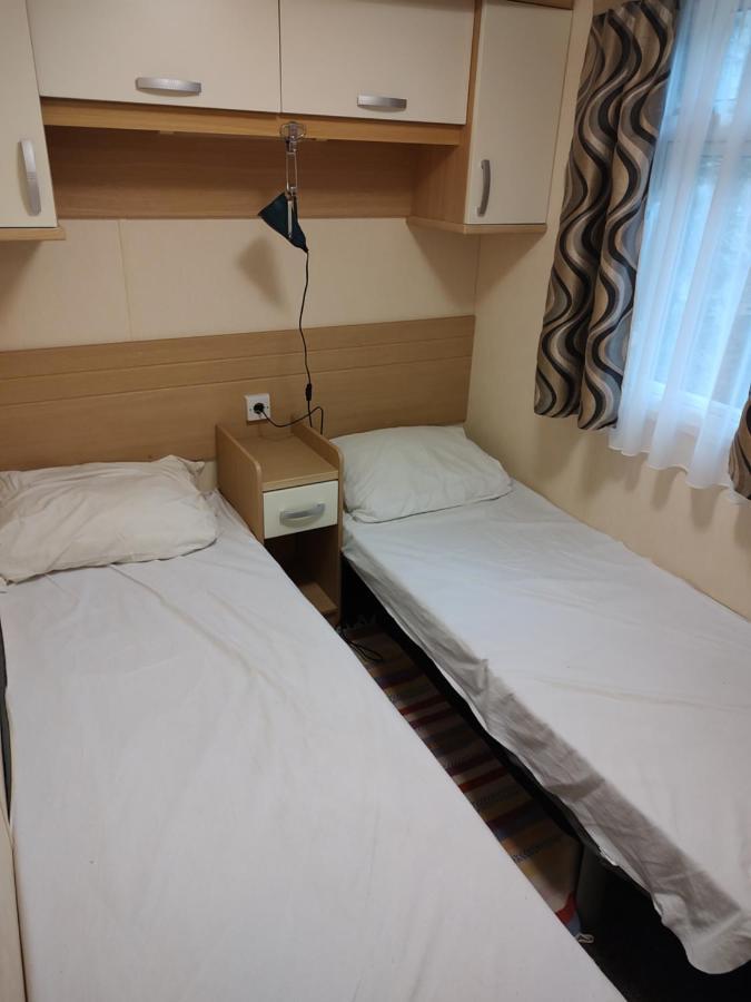 Holiday home Met Veranda Aan Bosrand *